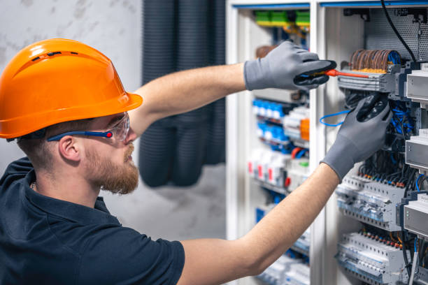 Best Emergency Electrical Repair  in Midway, AR